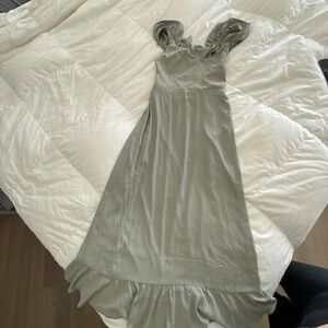 Show me your Mumu Alexis Midi Dress  Moss Green Crisp size small